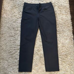 Vuori Meta Pants - like new - Men’s 30x30 - Charcoal Grey